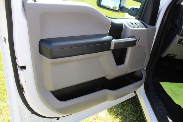 2019 Ford F-550 Diesel stake bed 4x4 XLT | Roscoe, IL | Autoland Outlets