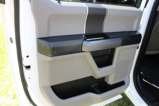 2019 Ford F-550 Diesel stake bed 4x4 XLT | Roscoe, IL | Autoland Outlets