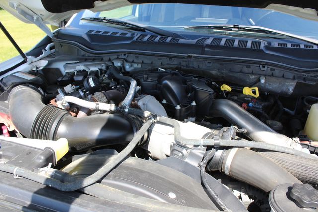2019 Ford F-550 Diesel stake bed 4x4 XLT | Roscoe, IL | Autoland Outlets