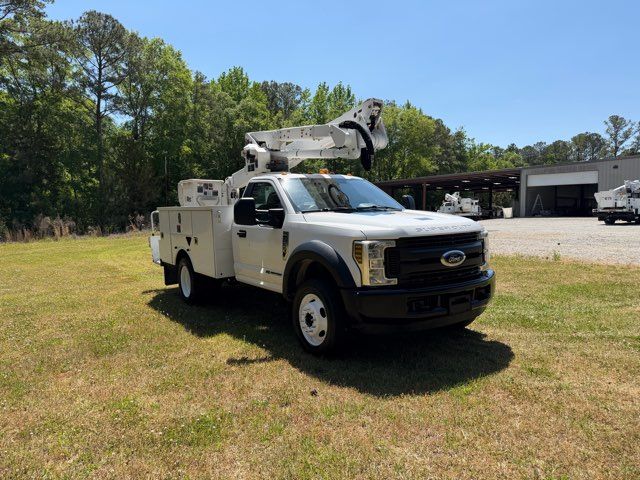 2019 Ford F-550 Super Duty Altec AT-40G