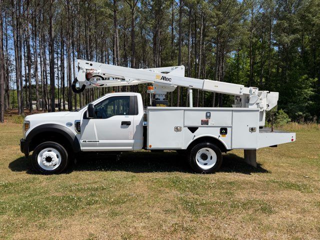2019 Ford F-550 Super Duty Altec AT-40G