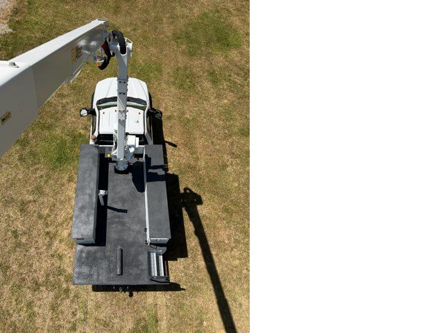 2019 Ford F-550 Super Duty Altec AT-40G