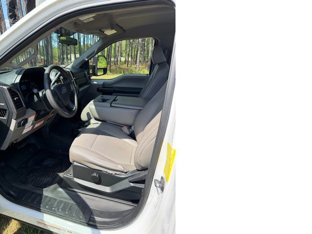 2019 Ford F-550 Super Duty Altec AT-40G