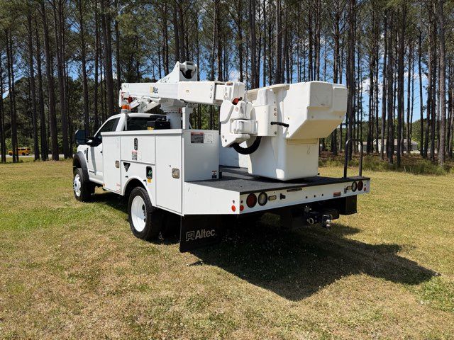 2019 Ford F-550 Super Duty Altec AT-40G