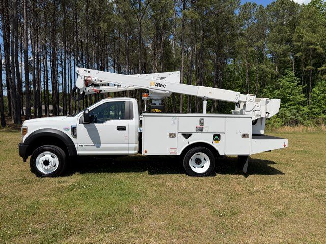 2019 Ford F-550 Super Duty Altec AT-40G