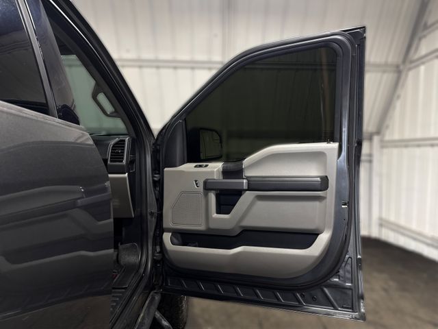 2019 Ford F-150 XLT 2019 Ford F-150 XLT