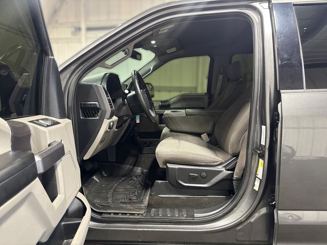 2019 Ford F-150 XLT 2019 Ford F-150 XLT