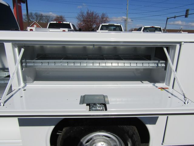 2019 Ford F250 Crew Cab 4x4 with New 8' Reading Utility Bed