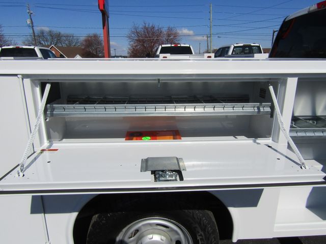 2019 Ford F250 Crew Cab 4x4 with New 8' Reading Utility Bed