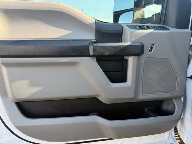 2019 Ford F350 4x4 Utility Bed V8 Crew Cab | Canton, Ohio | Ohio Auto Warehouse LLC 2019 Ford F350 4x4 Utility Bed V8 Crew Cab | Canton, Ohio | Ohio Auto Warehouse LLC