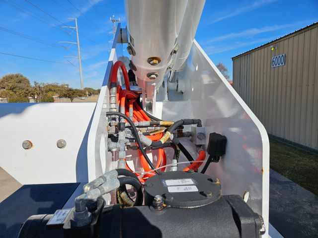 2019 Ford F550 ALTEC AT37G 42FT BUCKET TRUCK ALTEC AT37G 6.7 DIESEL TELESCOPING BUCKET TRUCK | Irving, TX | Pinnacle Trucks 2019 Ford F550 ALTEC AT37G 42FT BUCKET TRUCK ALTEC AT37G 6.7 DIESEL TELESCOPING BUCKET TRUCK | Irving, TX | Pinnacle Trucks