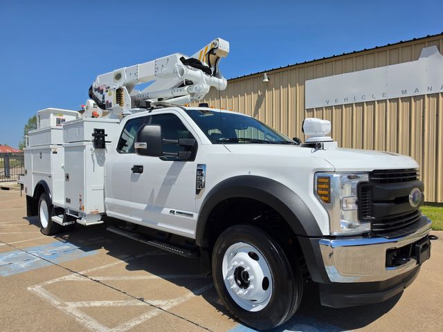 2019 Ford F550 ALTEC MATERIAL HANDLER BUCKET TRUCK 4X4 BUCKET TRUCK 6.7 POWERSTROKE ALTEC AT41M | Irving, TX | Pinnacle Trucks