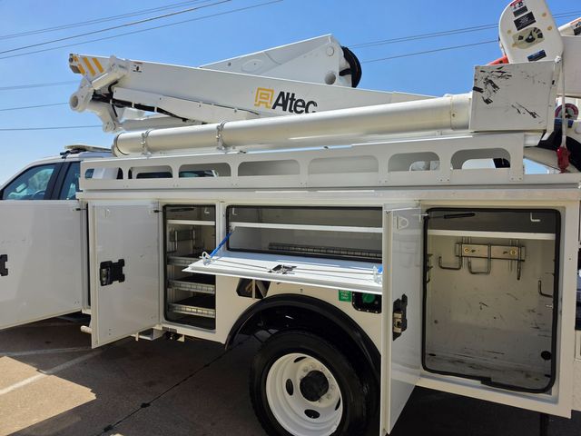 2019 Ford F550 ALTEC MATERIAL HANDLER BUCKET TRUCK 4X4 BUCKET TRUCK 6.7 POWERSTROKE ALTEC AT41M | Irving, TX | Pinnacle Trucks Dallas 2019 Ford F550 ALTEC MATERIAL HANDLER BUCKET TRUCK 4X4 BUCKET TRUCK 6.7 POWERSTROKE ALTEC AT41M | Irving, TX | Pinnacle Trucks Dallas