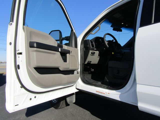 2019 Ford F550 Crew Cab 4x4 Diesel with 12' Stake Body and Lift Gate 2019 Ford F550 Crew Cab 4x4 Diesel with 12' Stake Body and Lift Gate