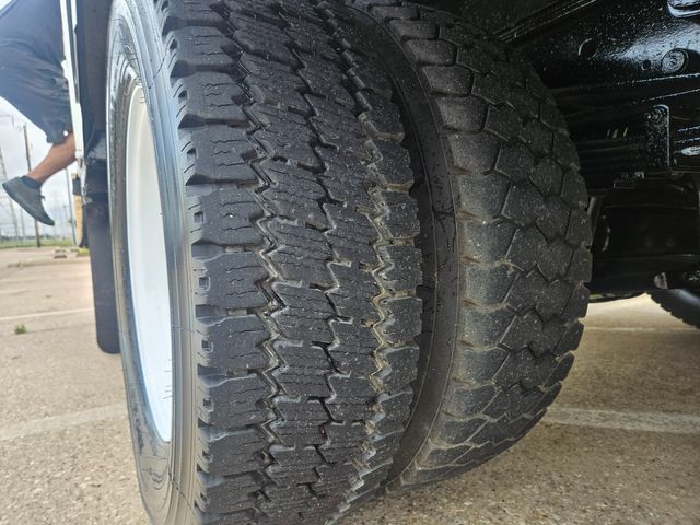 2019 Ford F550 MATERIAL HANDLING 4X4 ETI BUCKET 6.7 DIESEL ETCMH37IH 42FT BUCKET TRUCK | Irving, TX | Pinnacle Trucks