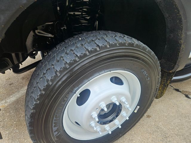 2019 Ford F550 MATERIAL HANDLING 4X4 ETI BUCKET 6.7 DIESEL ETCMH37IH 42FT BUCKET TRUCK | Irving, TX | Pinnacle Trucks