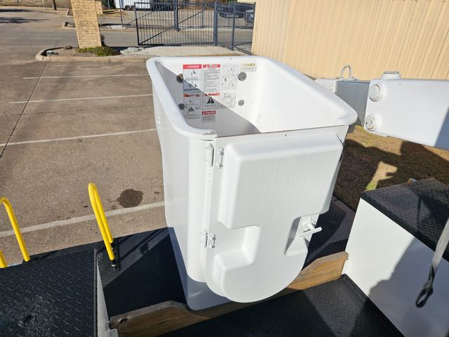 2019 Ford F550 VERSALIFT 45FT REACH BUCKET TRUCK VERSALIFT SST40IH 45FT TELESCOPING AND ARTICULATIN | Irving, TX | Pinnacle Trucks 2019 Ford F550 VERSALIFT 45FT REACH BUCKET TRUCK VERSALIFT SST40IH 45FT TELESCOPING AND ARTICULATIN | Irving, TX | Pinnacle Trucks