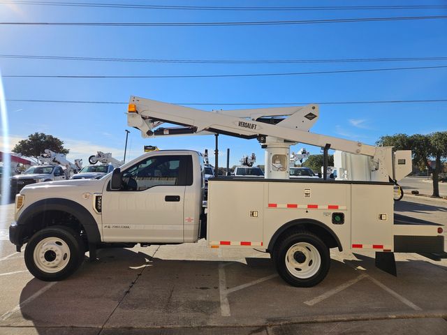 2019 Ford F550 VERSALIFT 45FT REACH BUCKET TRUCK VERSALIFT SST40IH 45FT TELESCOPING AND ARTICULATIN | Irving, TX | Pinnacle Trucks 2019 Ford F550 VERSALIFT 45FT REACH BUCKET TRUCK VERSALIFT SST40IH 45FT TELESCOPING AND ARTICULATIN | Irving, TX | Pinnacle Trucks