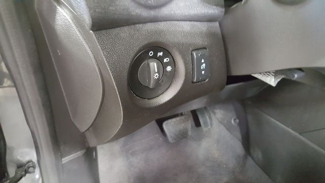 2019 Ford Fiesta SE | Carrollton, TX | Legend Motorcars of Carrollton 2019 Ford Fiesta SE | Carrollton, TX | Legend Motorcars of Carrollton