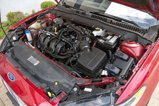 2019 Ford Fusion Titanium Moonroof Heated Wheel/Seats Nav FordPass