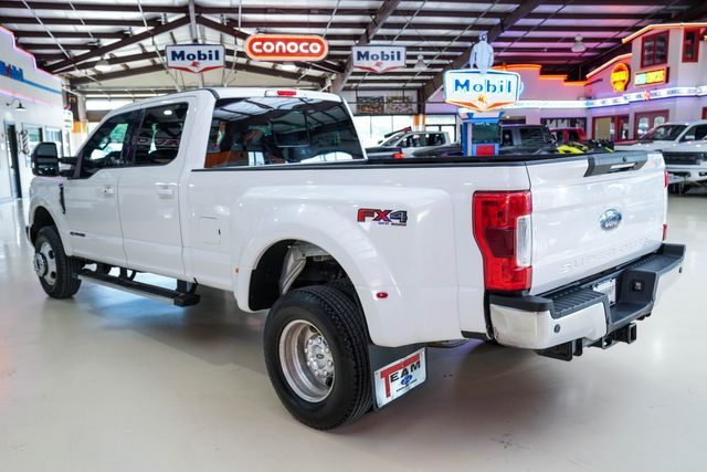 2019 Ford Super Duty F-350 DRW Pickup LARIAT | New York, NY | Spincar Demo Account 2019 Ford Super Duty F-350 DRW Pickup LARIAT | New York, NY | Spincar Demo Account