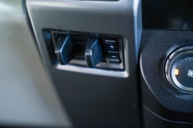 2019 Ford Super Duty F-350 DRW Pickup XLT | New York, NY | Spincar Demo Account