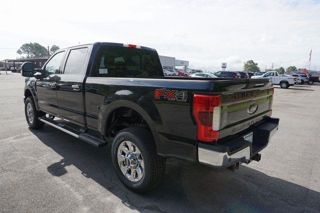 2019 Ford Super Duty F-350 SRW Pickup LARIAT