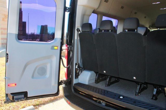 2019 Ford Transit 350 XLT Med Roof 15 Passenger Van | Irving, Texas | Lonestar Automart Inc. 2019 Ford Transit 350 XLT Med Roof 15 Passenger Van | Irving, Texas | Lonestar Automart Inc.