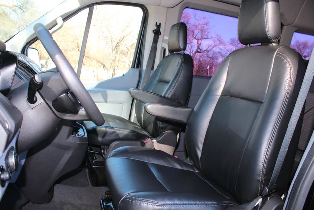 2019 Ford Transit 350 XLT Med Roof 15 Passenger Van | Irving, Texas | Lonestar Automart Inc. 2019 Ford Transit 350 XLT Med Roof 15 Passenger Van | Irving, Texas | Lonestar Automart Inc.