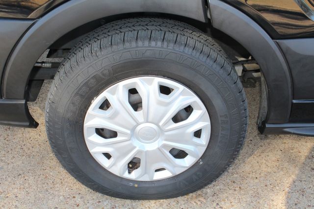 2019 Ford Transit 350 XLT Med Roof 15 Passenger Van | Irving, Texas | Lonestar Automart Inc. 2019 Ford Transit 350 XLT Med Roof 15 Passenger Van | Irving, Texas | Lonestar Automart Inc.