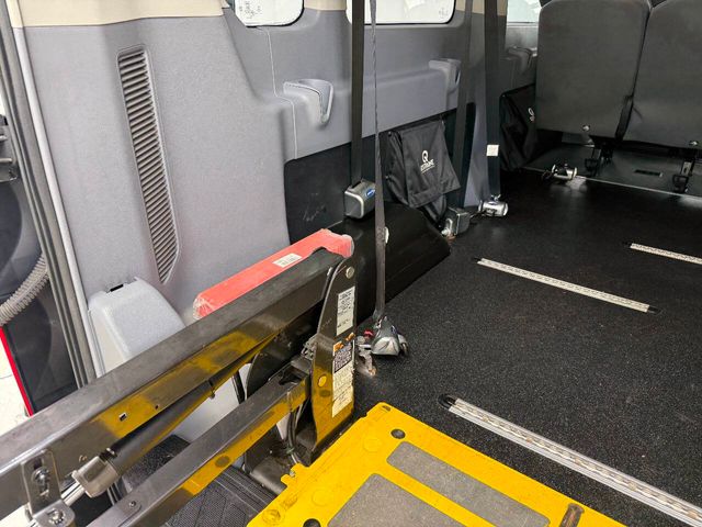 2019 Ford Transit 350 XLT 3dr LWB Medium Roof Passenger Van w/Sli... | Houston, TX | Houston Auto Credit 2019 Ford Transit 350 XLT 3dr LWB Medium Roof Passenger Van w/Sli... | Houston, TX | Houston Auto Credit