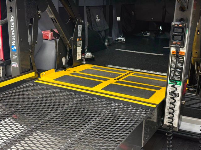 2019 Ford Transit 350 XLT 3dr LWB Medium Roof Passenger Van w/Sli... | Houston, TX | Houston Auto Credit 2019 Ford Transit 350 XLT 3dr LWB Medium Roof Passenger Van w/Sli... | Houston, TX | Houston Auto Credit