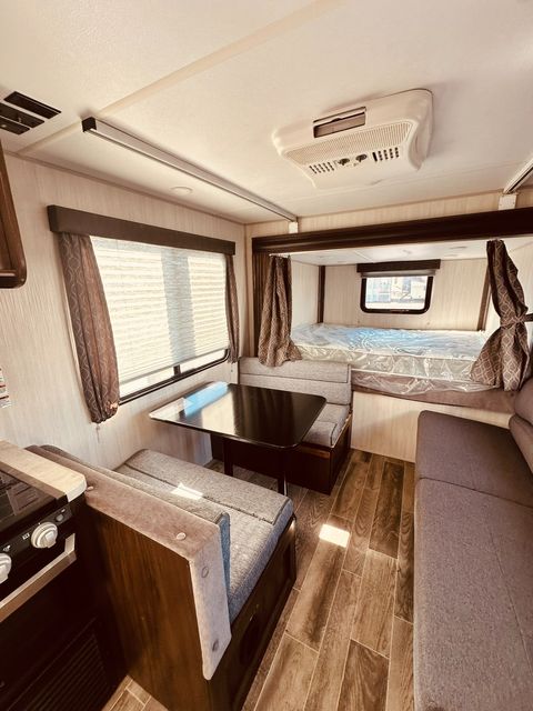 2019 Forest River Grey Wolf 19SM