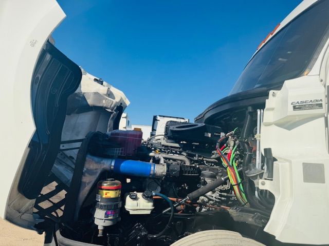 2019 Freightliner CASCADIA 126-APU | Dallas, TX | Infinity Trucks 2019 Freightliner CASCADIA 126-APU | Dallas, TX | Infinity Trucks