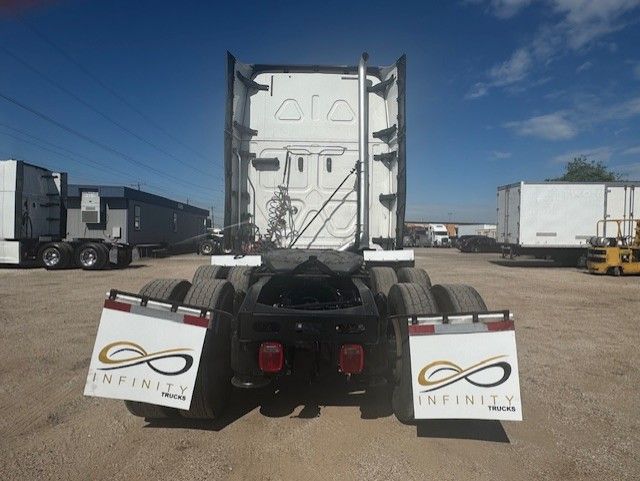 2019 Freightliner CASCADIA 126  | Dallas, TX | Infinity Trucks
