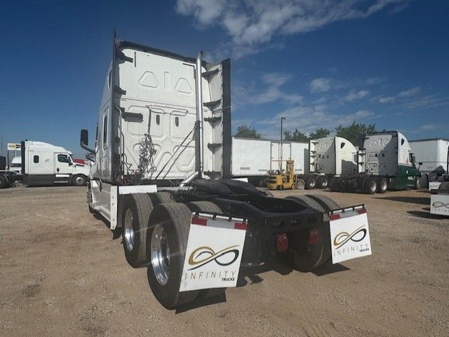 2019 Freightliner CASCADIA 126  | Dallas, TX | Infinity Trucks