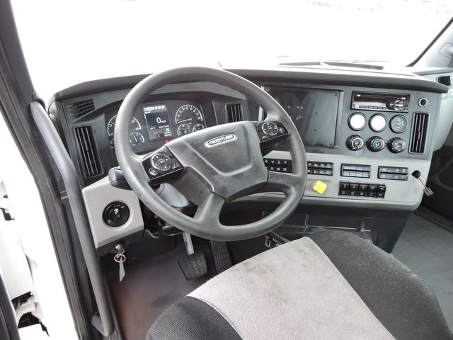 2019 Freightliner Cascadia Daycab