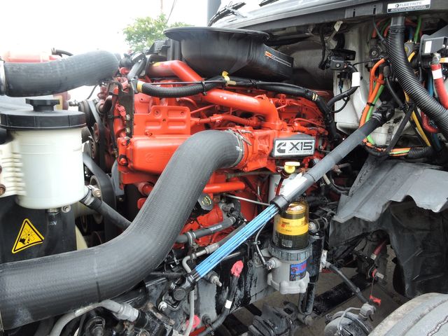 2019 Freightliner LT625 Daycab