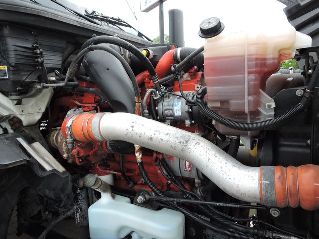 2019 Freightliner LT625 Daycab
