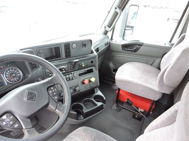 2019 Freightliner LT625 Daycab