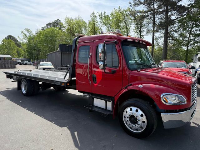 2019 Freightliner M106