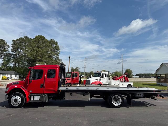 2019 Freightliner M106