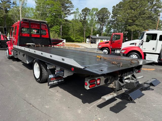 2019 Freightliner M106