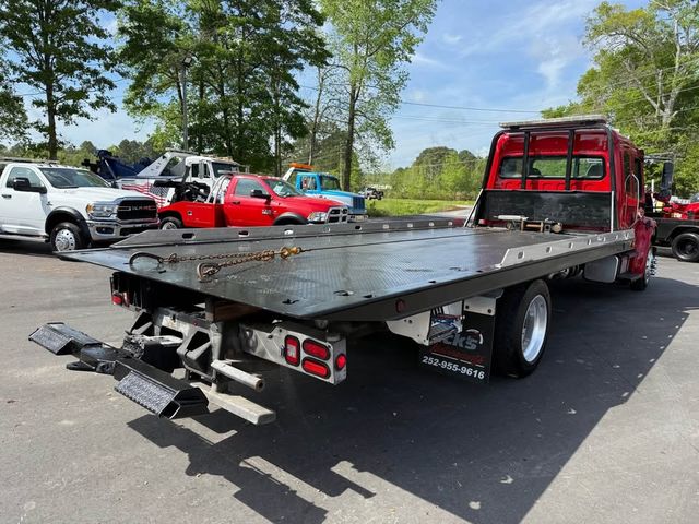 2019 Freightliner M106