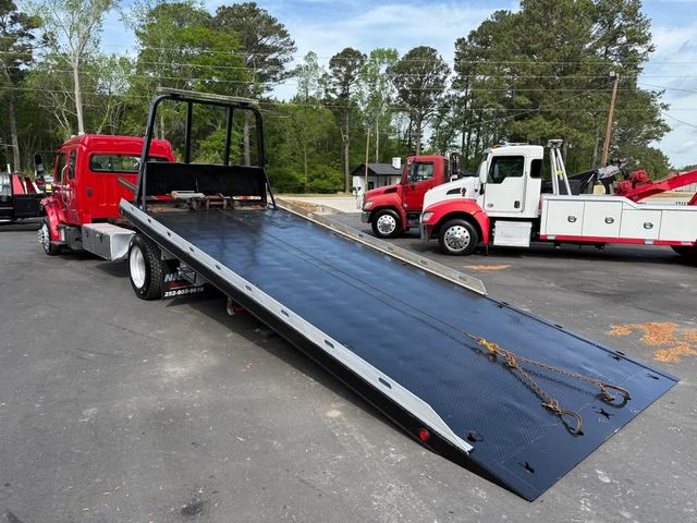 2019 Freightliner M106