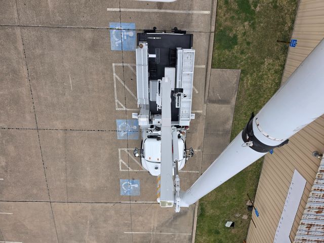 2019 Freightliner M2 ALTEC L42M 47FT MATERIAL HANDLER CUMMINS POWERED ALTEC | Irving, TX | Pinnacle Trucks 2019 Freightliner M2 ALTEC L42M 47FT MATERIAL HANDLER CUMMINS POWERED ALTEC | Irving, TX | Pinnacle Trucks