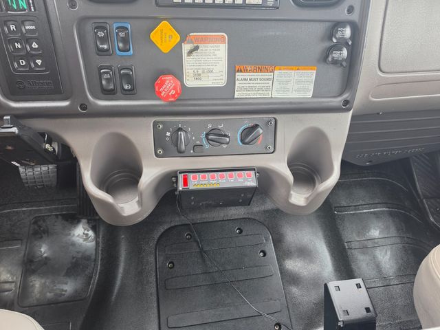 2019 Freightliner M2 ALTEC L42M 47FT MATERIAL HANDLER CUMMINS POWERED ALTEC | Irving, TX | Pinnacle Trucks 2019 Freightliner M2 ALTEC L42M 47FT MATERIAL HANDLER CUMMINS POWERED ALTEC | Irving, TX | Pinnacle Trucks