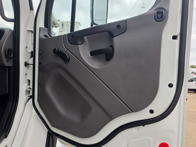 2019 Freightliner M2 ALTEC L42M 47FT MATERIAL HANDLER CUMMINS POWERED ALTEC | Irving, TX | Pinnacle Trucks 2019 Freightliner M2 ALTEC L42M 47FT MATERIAL HANDLER CUMMINS POWERED ALTEC | Irving, TX | Pinnacle Trucks