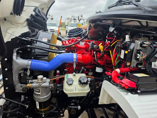 2019 Freightliner M2 ALTEC L42M 47FT MATERIAL HANDLER CUMMINS POWERED ALTEC | Irving, TX | Pinnacle Trucks