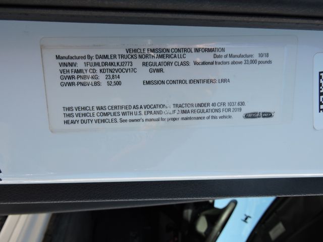 2019 Freightliner PT126064S T Cascadia Tri-Axel Dump Truck